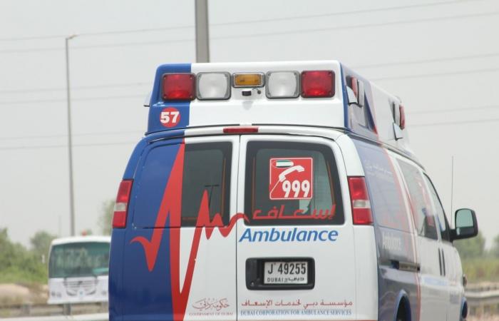 Ras Al Khaimah - Woman's heart stops after accident in UAE, is saved by ambulance staff