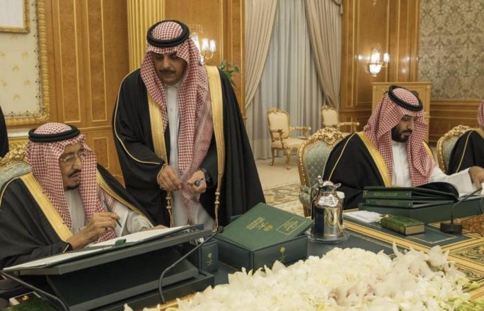 $272 billion Saudi budget forecasts drop in spending