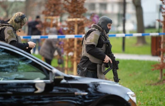 Shooting at Czech hospital leaves six dead