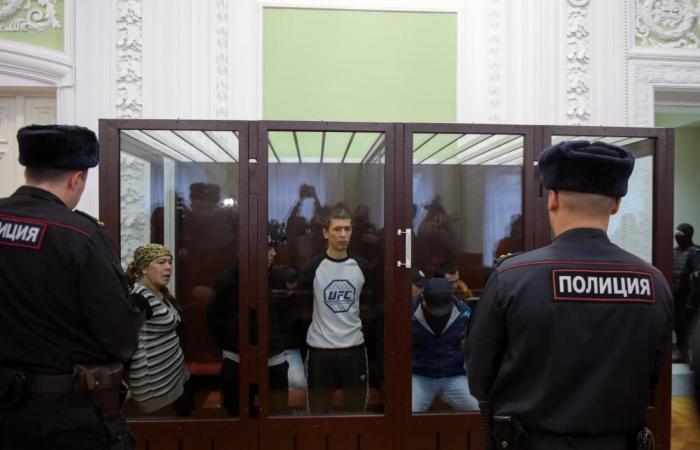 Russian court sentences 11 for Saint Petersburg bombing