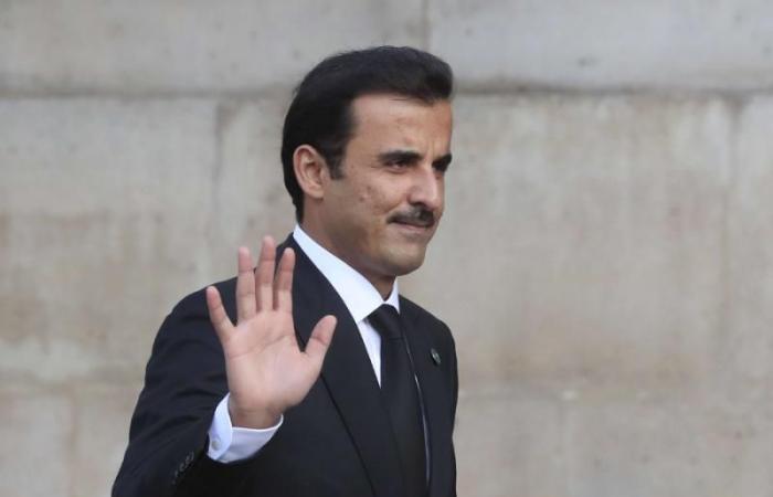 Qatar emir skips Riyadh summit despite signs of thawing ties