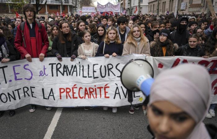 No school, no trains, no Eiffel Tower: France on strike