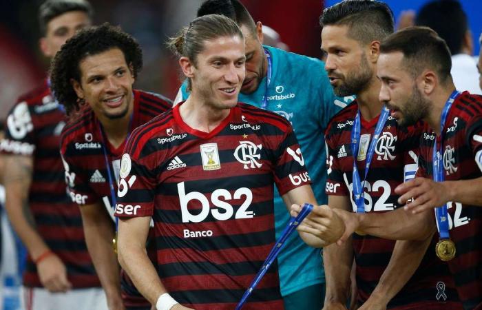 Exclusive: 'Liverpool for sure have the best team in the world' - Flamengo star Filipe Luis on Club World Cup final