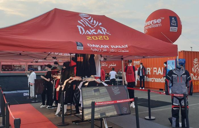 Fans soak up the atmosphere as Dakar Rally comes to Saudi Arabia for first time