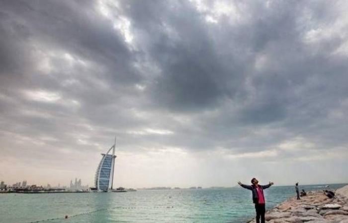 Dubai - 5°C in UAE: Cool, windy weather forecast for Sunday