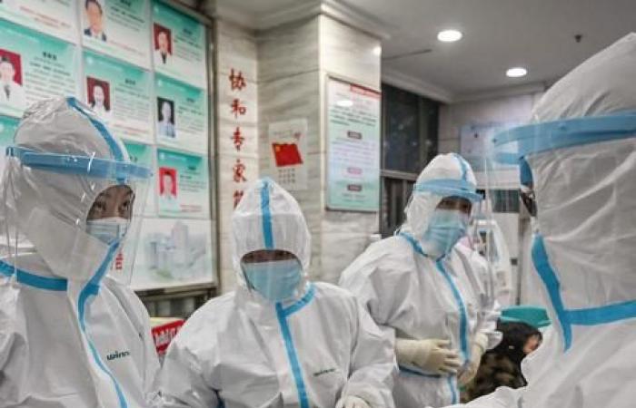 China extends Lunar New Year holiday to contain deadly virus