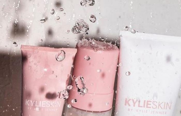 KUWTK: Kendall Jenner launching cosmetics range with Kylie Jenner