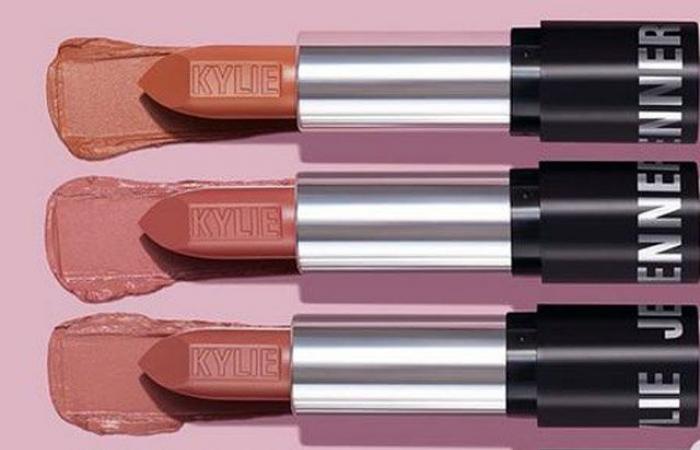 KUWTK: Kendall Jenner launching cosmetics range with Kylie Jenner