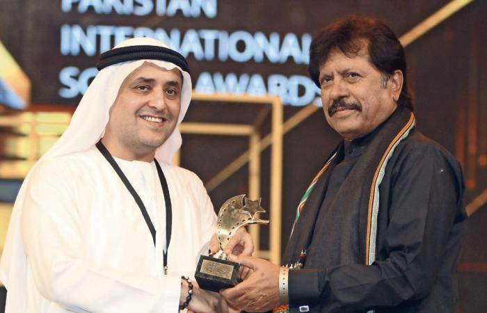 Dubai - 'Mere Paas Tum Ho' sweeps PISA in Dubai; Suhail Galadari hands over awards