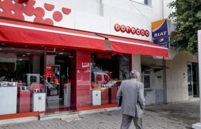 Algeria deports head of Qatari company Ooredoo for sacking Algerian workers