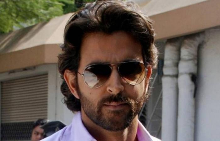 Bollywood News - Hrithik tweets in support of Pakistani girl whose ...