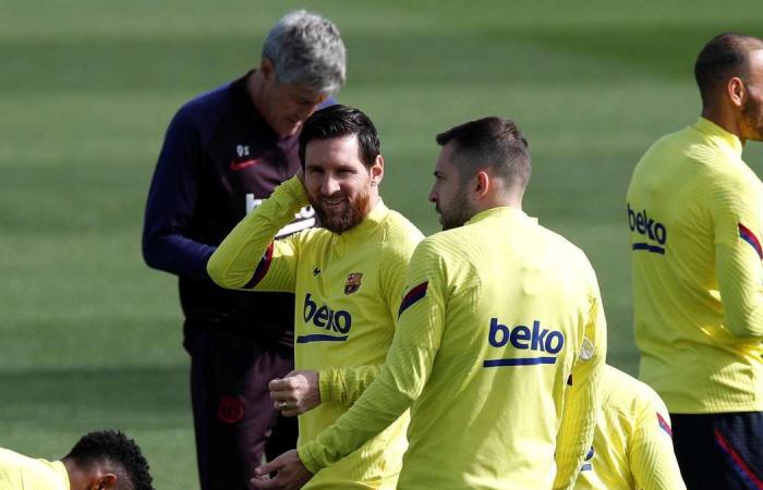 In pictures: Lionel Messi and Martin Braithwaite training with Barcelona teammates ahead of Real Madrid clash