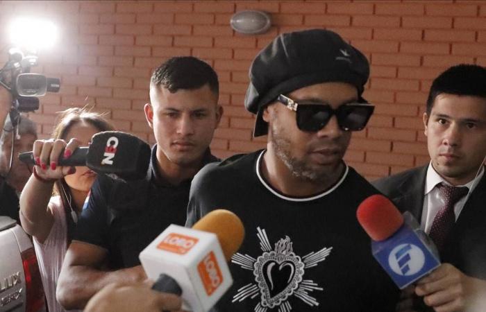 Ronaldinho will not face prosecution in fake passport scandal