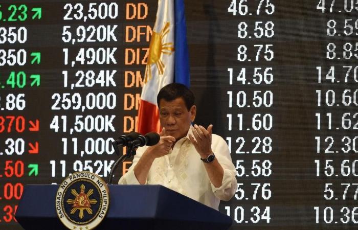 Philippine stocks plunge nearly 25% after coronavirus trading halt