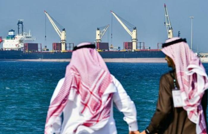 US envoy to visit Riyadh amid oil price crash
