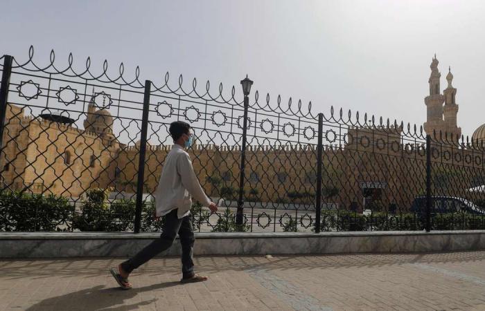Coronavirus: Egypt fears surge as cases near critical point