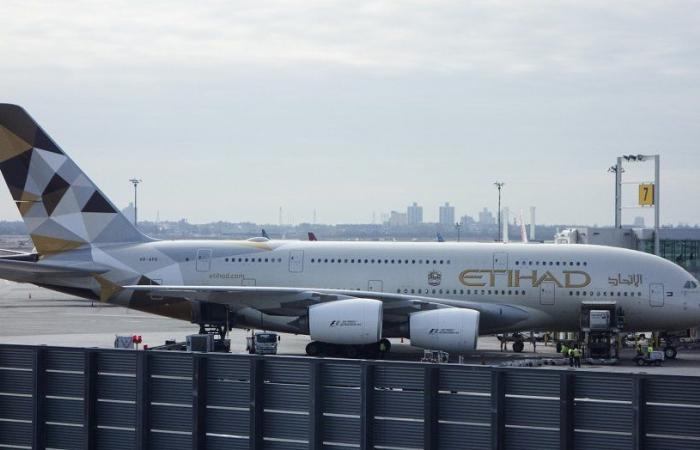 Etihad Airways to resume flights to some destinations on April 5