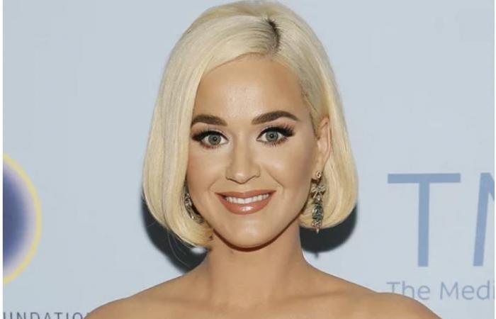 Bollywood News - Katy Perry to name daughter after late grandmother