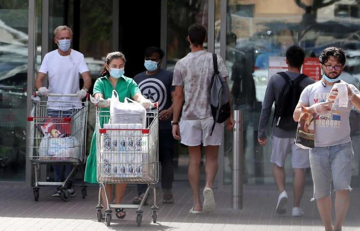 Coronavirus: Dubai shoppers must show permit at supermarket entrance, chain says