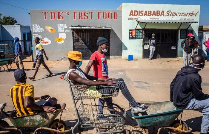 Coronavirus: half of Africans could run out of food and cash during lockdown restrictions, report finds