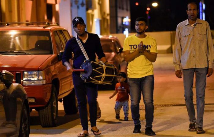 Bahrain's Ramadan drummer adds coronavirus message to pre-dawn call
