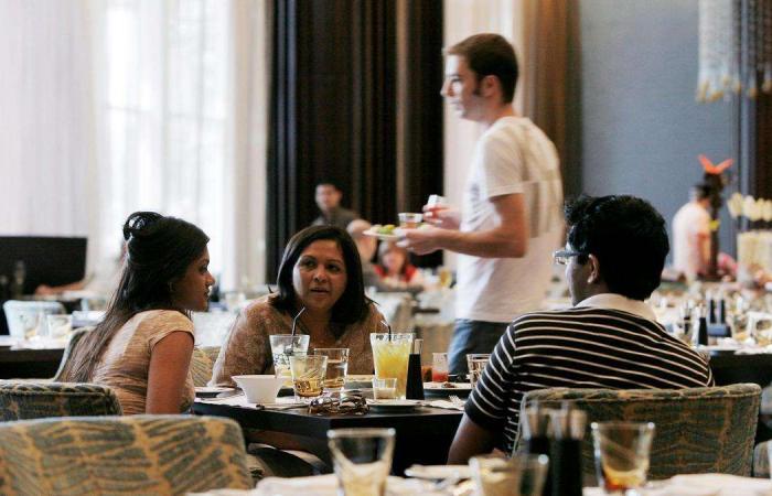 Coronavirus: Dubai restaurants allowed to sell alcohol with restrictions