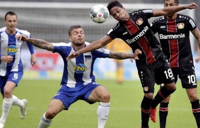 Leverkusen slump to defeat at Hertha to drop out of top four