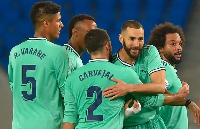 Zinedine Zidane 'annoyed' as Real Madrid replace Barcelona atop La Liga after win at Real Sociedad