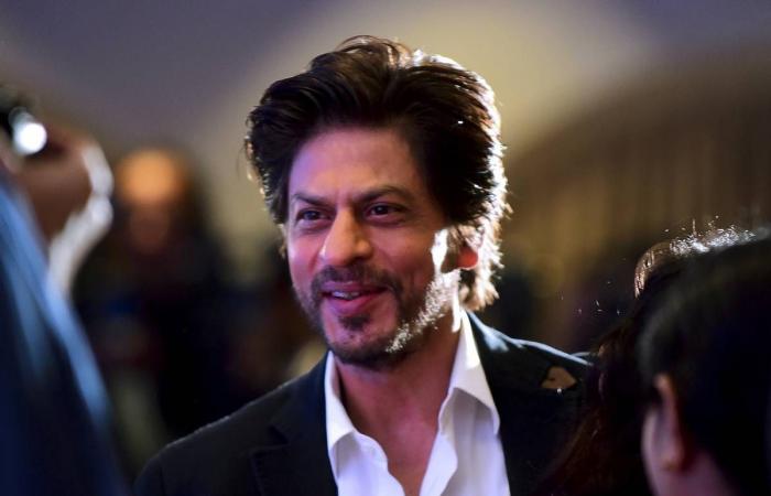Bollywood News - Shah Rukh completes 28 years in Bollywood, thanks ...