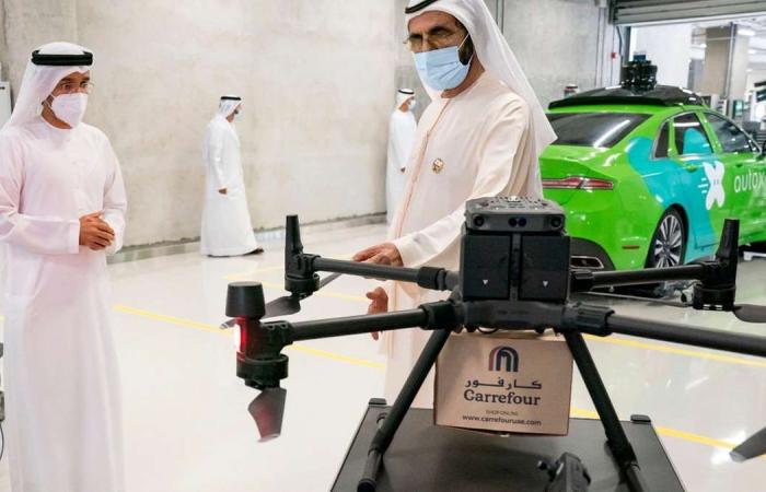 Sheikh Mohammed bin Rashid tours Dubai Future Labs