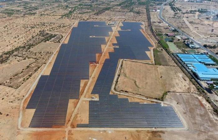 Sharp builds mega solar power plant in Vietnam