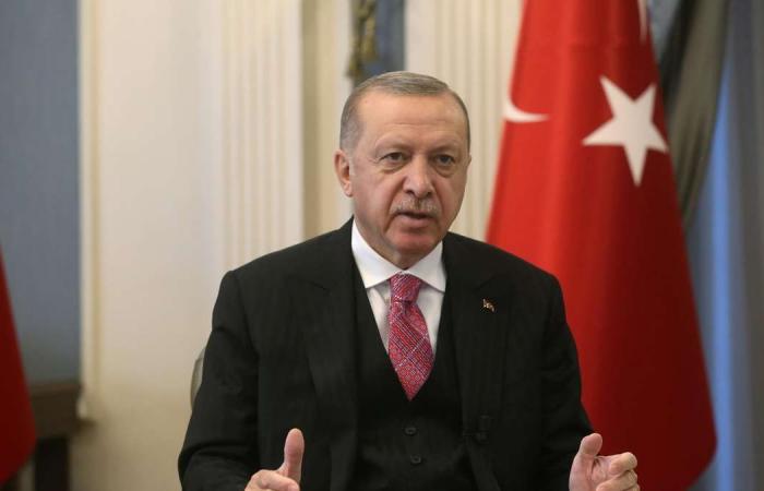 Turkey using 8,000 spies to track dissidents in Germany