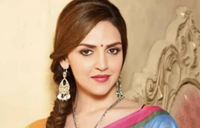 Bollywood News - Esha Deol denies reports she's making her TV debut with...