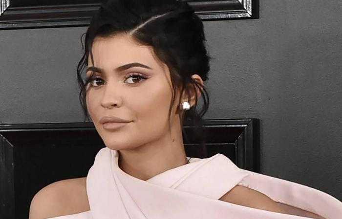 Bollywood News - Kylie Jenner denies refusing to tag fashion brand on social ...
