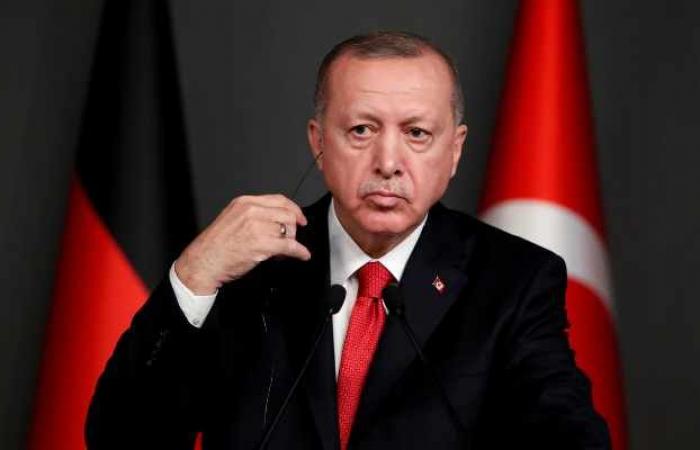 $8bn blow to Erdogan as investors flee Turkey
