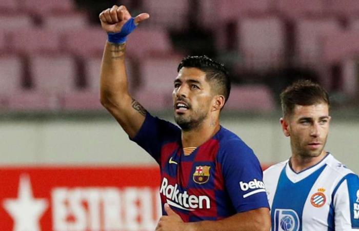 Luis Suarez calls on Barcelona to finish strong after win over Espanyol closes gap on Real Madrid