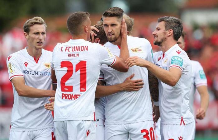 Union Berlin offer 20,000 free coronavirus tests as part of plan to hold games in full stadium