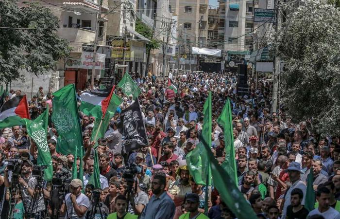 Hamas commander defects from Gaza to Israel, reports say