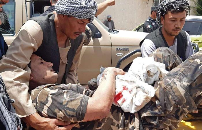 At least 60 wounded in car bomb in Afghanistan's Samangan