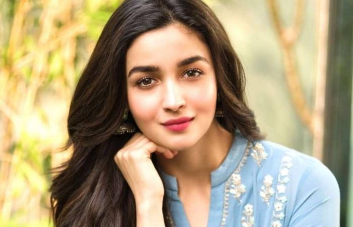 Bollywood News - Alia Bhatt introduces fans to her 'calm in every...
