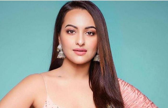 Bollywood News - Sonakshi Sinha urges fans to don masks on her...