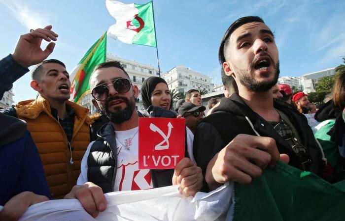 Algeria needs 'dialogue with Hirak protesters' to avoid crisis