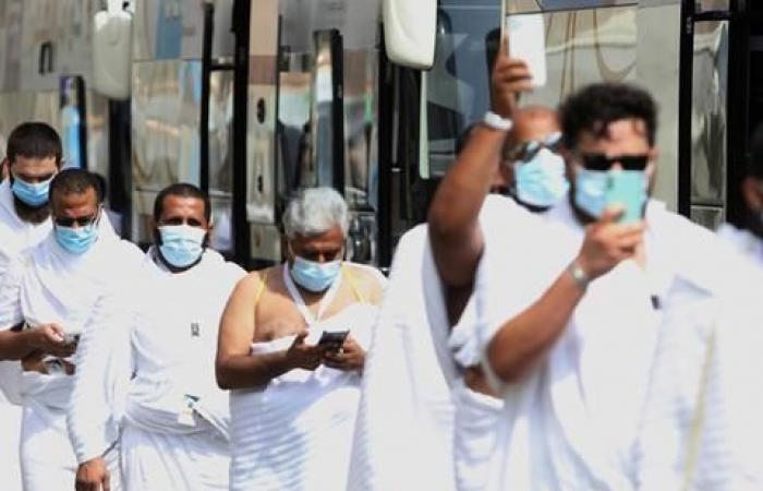 Hajj 2020: masked pilgrims feel 'blessed' as they mark Arafat Day