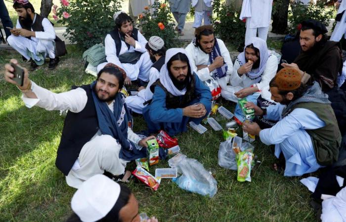 Afghan president orders release of 500 Taliban inmates