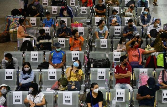 Covid-19: Migrant workers among foreigners allowed into Thailand from tomorrow