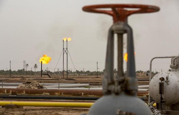 Iraq says will make additional oil cuts in August