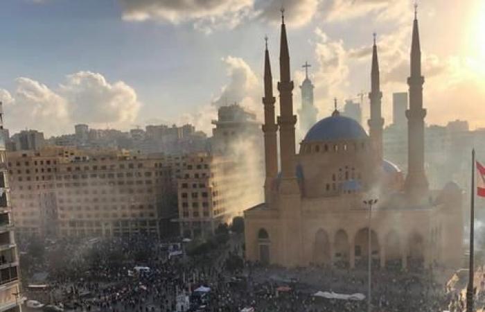 Beirut explosion: Lebanon's Prime Minister Hassan Diab to propose early elections