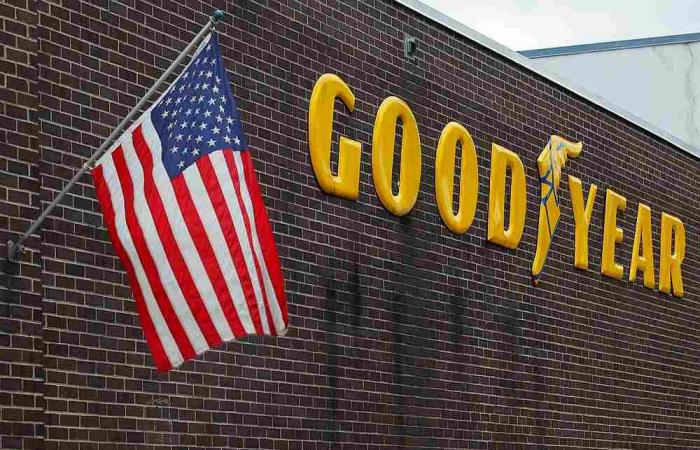 Trump urges Goodyear tyre boycott after company bars political attire