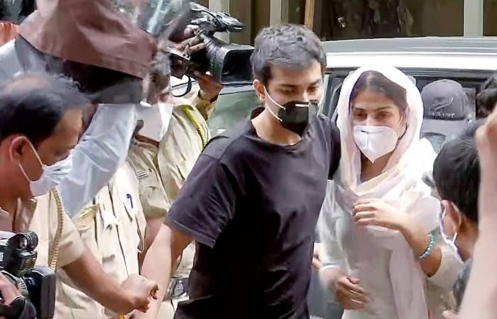 Bollywood News - Rhea, family have not received CBI summons: Lawyer