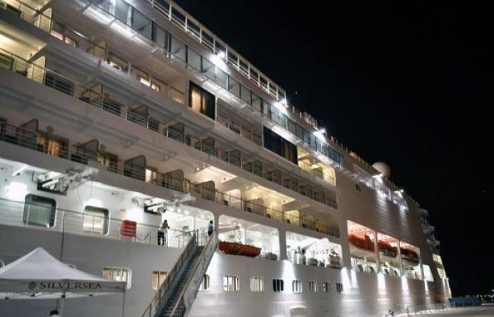 Cruise ship returns to KAEC after suspected COVID-19 case